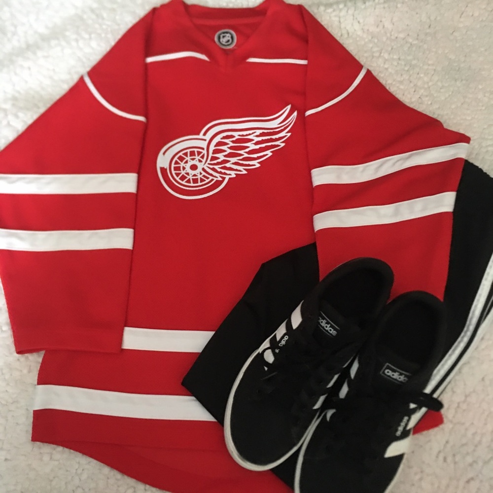 Red Wings Jersey